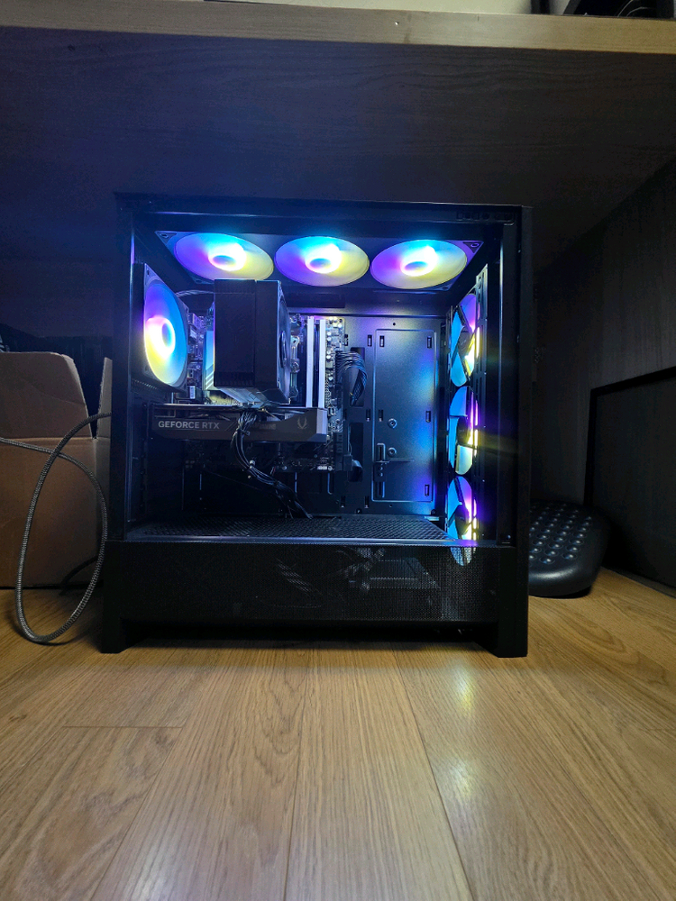 AMD 라이젠 9600x, rtx5060 등 컴퓨터 본체 이미지