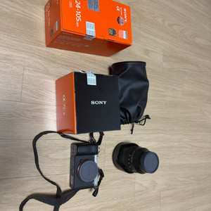 소니 A7C2+ 24-105m m G + 카본 삼각대 이미지