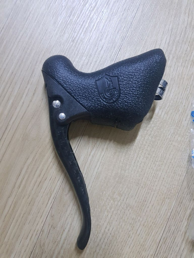 캄파뇰로 레코드 카본 브레이크레버셋트 이미지