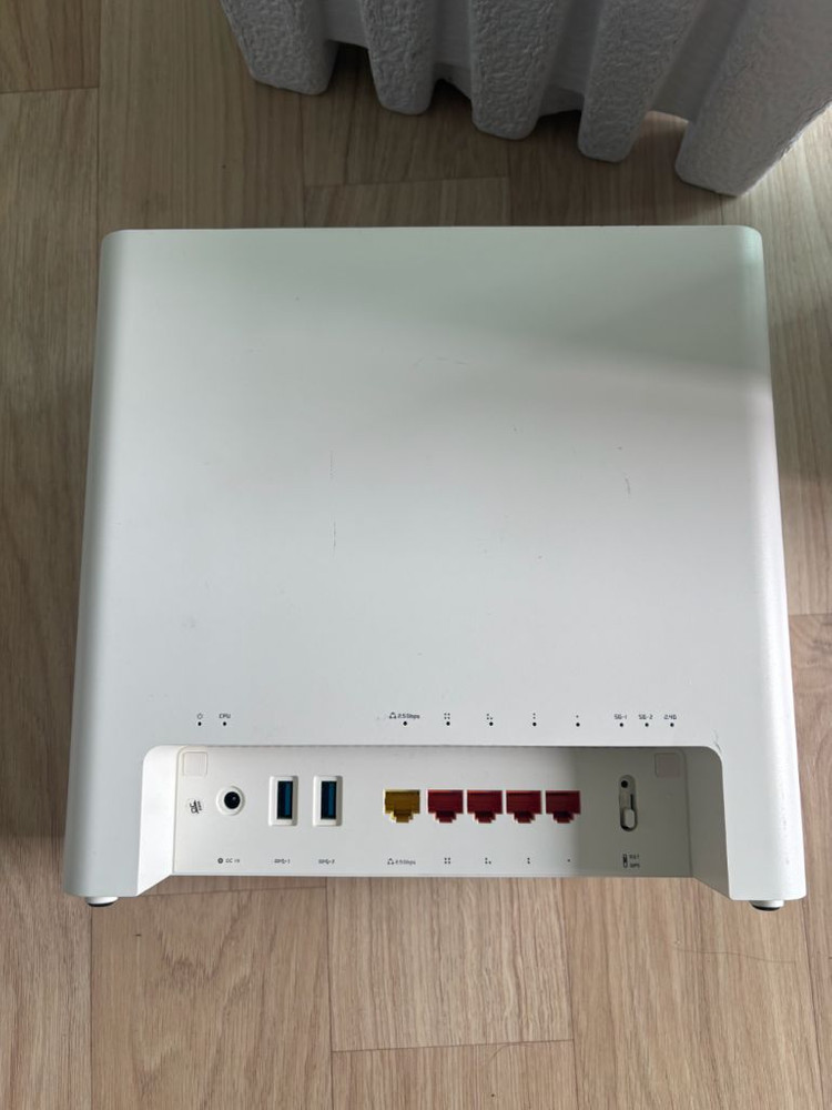 iptime AX11000 공유기 이미지