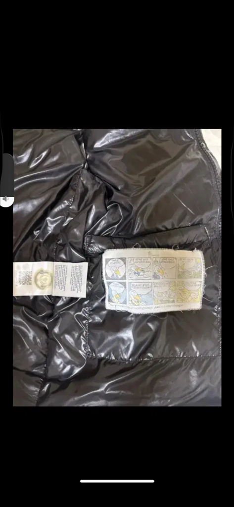 몽클레어 유광 조끼 패딩 이미지