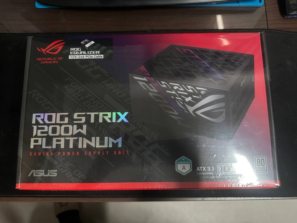 새제품 ASUS ROG STRIX 1200W 플래티넘 게이밍 파워서플라이 - 안심되는 중고거래