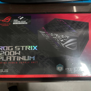 새제품 ASUS ROG STRIX 1200W 플래티넘 게이밍 파워서플라이 이미지