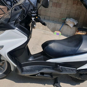 스즈키 버그만 125cc 이미지