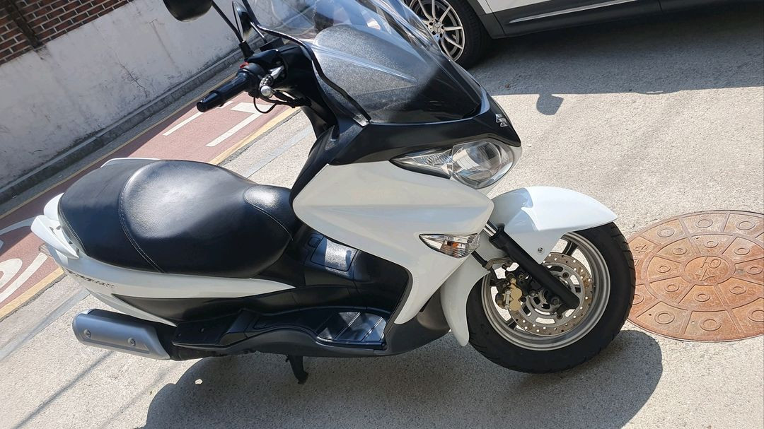 스즈키 버그만 125cc 이미지