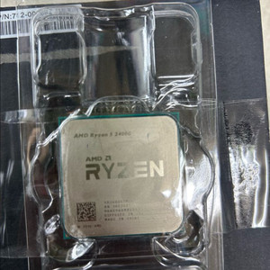 라이젠5 2400G (레이븐릿지 2400g) 판매합니다.(쿨러 포함) 이미지
