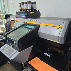 MIMAKI UJF-3042 MkII e UV 평판 프린터 이미지