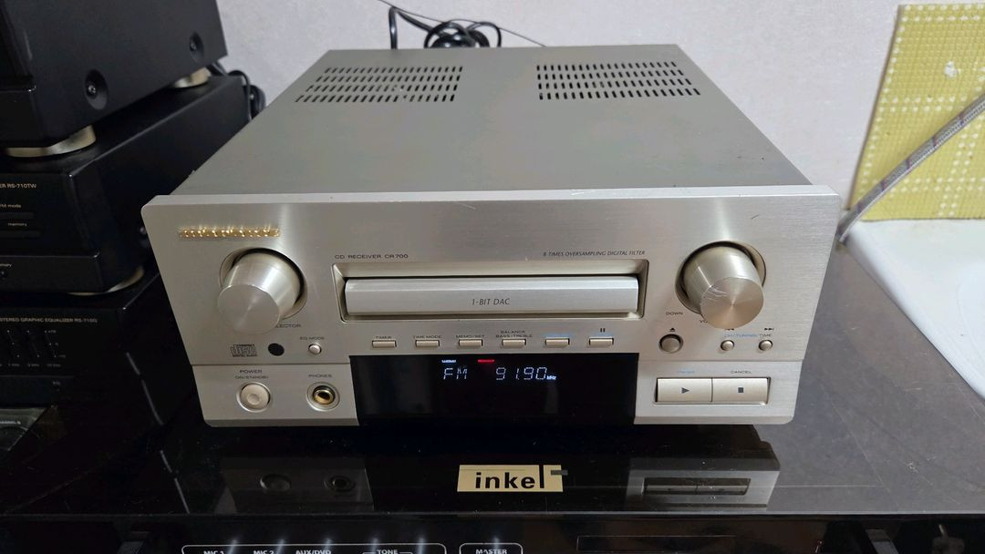 마란츠 CR700 CD 리시버 판매합니다 이미지
