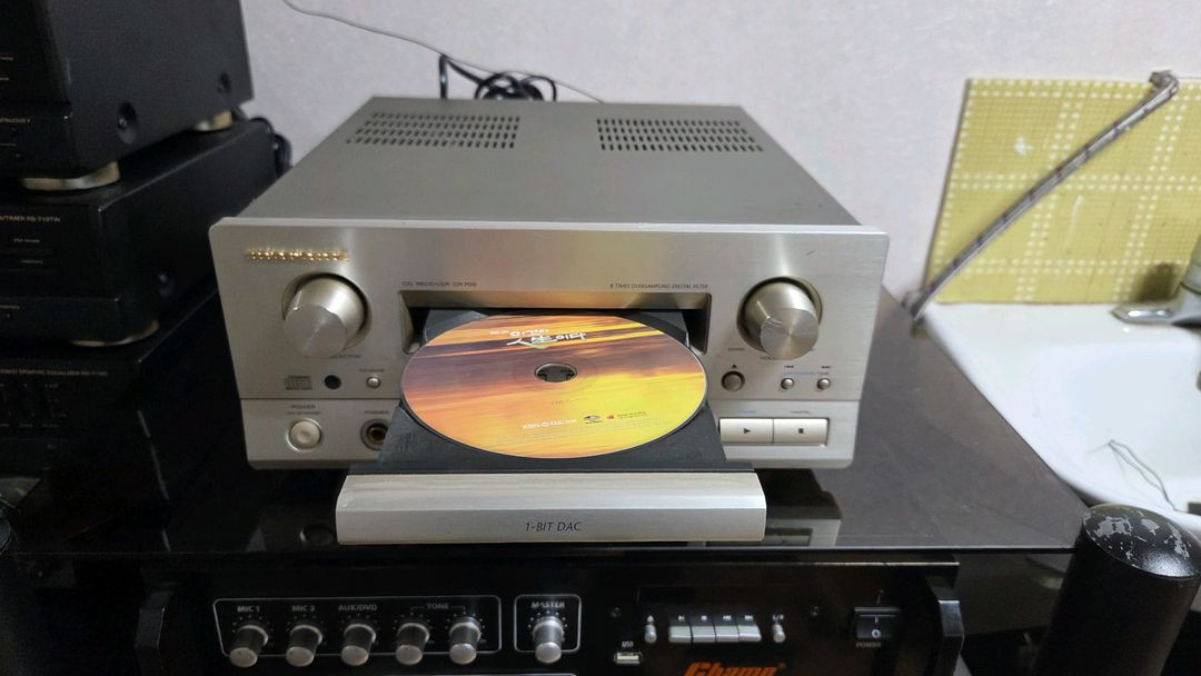 마란츠 CR700 CD 리시버 판매합니다 이미지