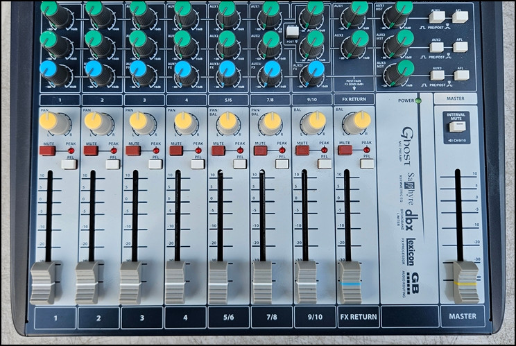 사운드크래프트(Soundcraft) Signature 10 중고 아날로그 믹서 이미지