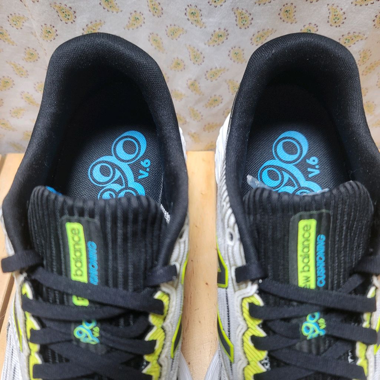뉴발란스 운동화 890 v6 화이트 270 이미지