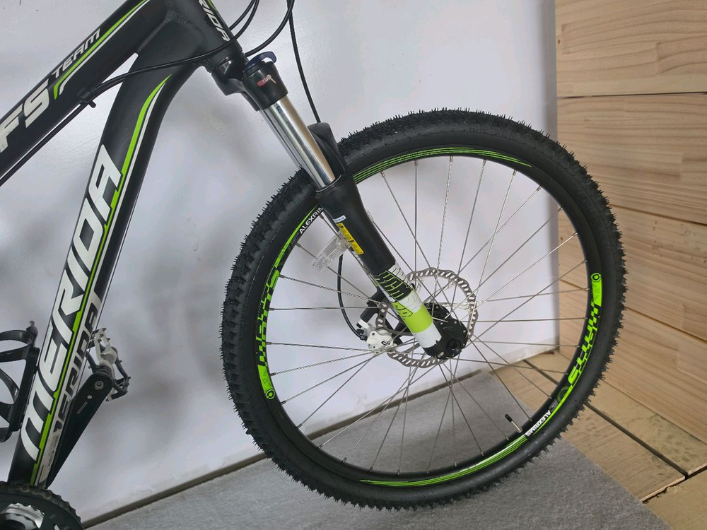 메리다 매츠 TFS 300 MTB 자전거 판매 합니다. 이미지