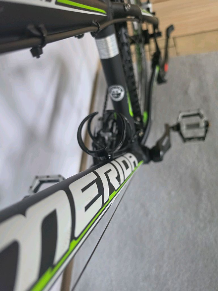 메리다 매츠 TFS 300 MTB 자전거 판매 합니다. 이미지