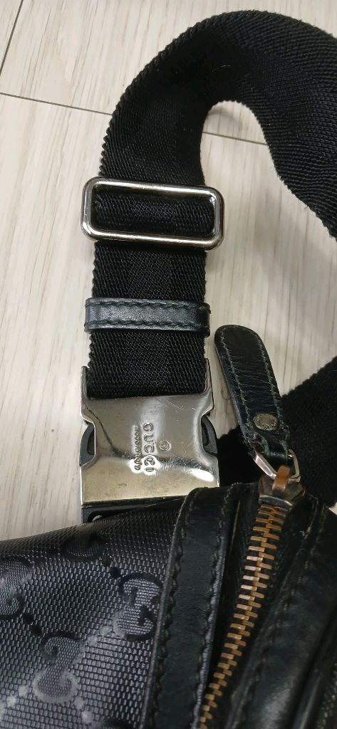 정품 구찌 블랙 힙색 벨트백 이미지