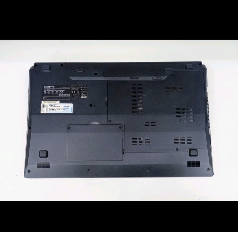 17인치 GIGABYTE 노트북 i5-3230M 8GB SSD 240GB 이미지