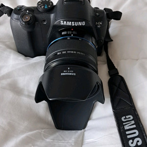 삼성미러리스NX10렌즈18-55포함 이미지