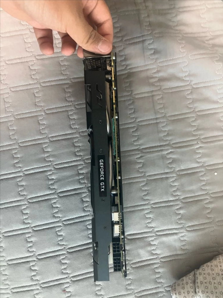 GTX 1070 그래픽카드 이미지