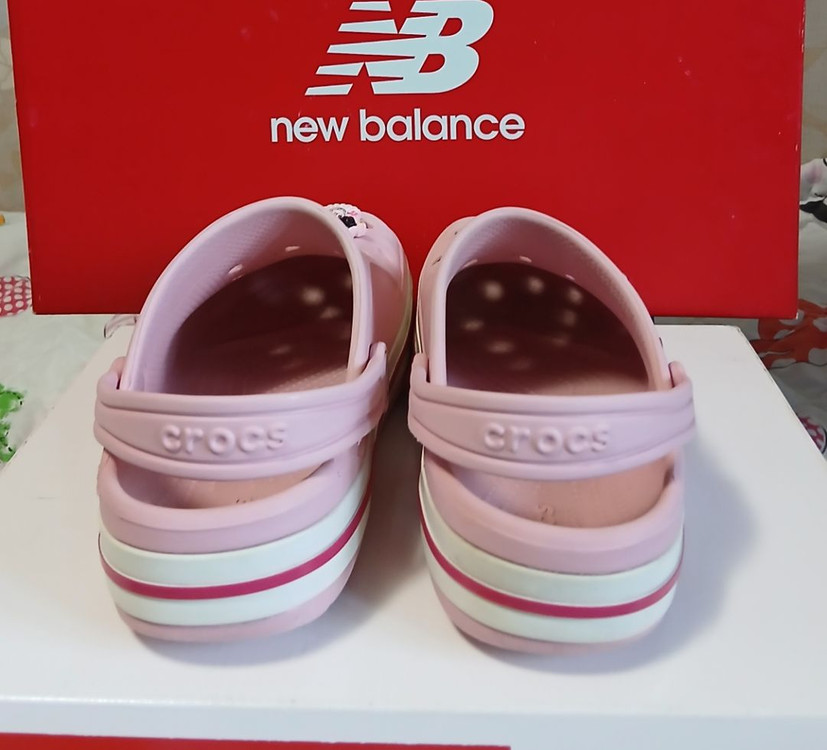 크록스 J2 200~205정도 바야밴드 핑크 지비츠포함 이미지