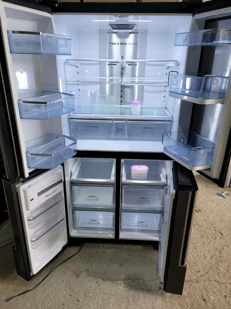 삼성 T9000 4도어 냉장고 양문냉장고 845L RF85K9062SG 이미지