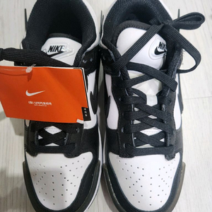 새상품 정품 나이키 덩크 로우 범고래 이미지