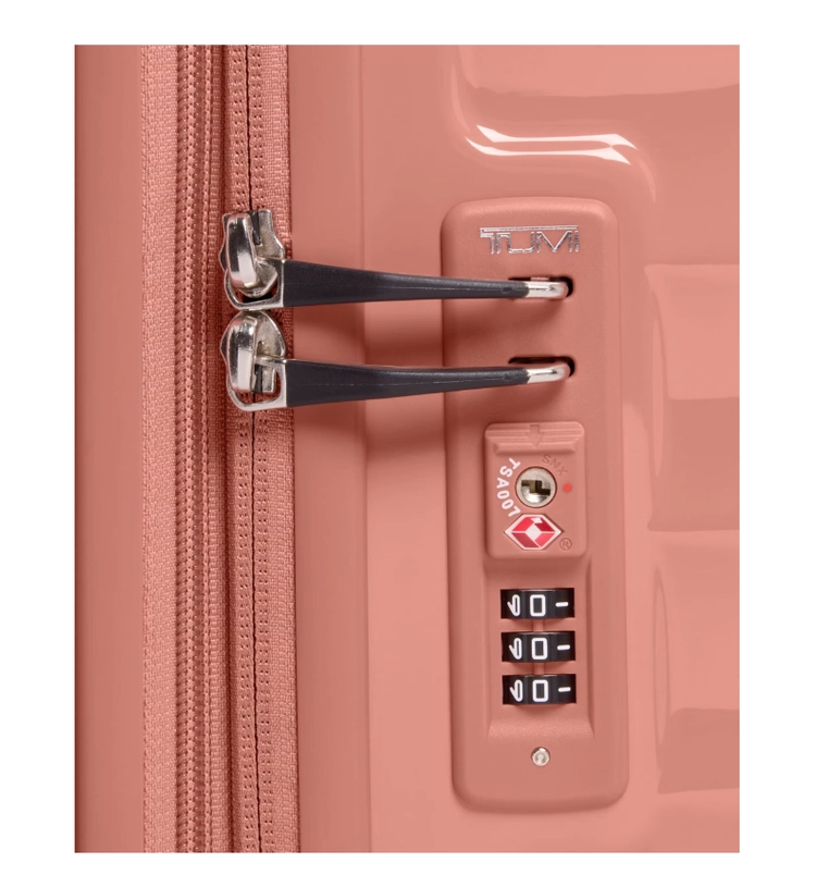 Tumi 19 degree front access expandable carry on 이미지