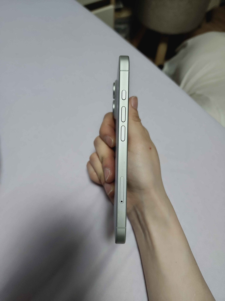 아이폰 16 256GB 화이트 이미지