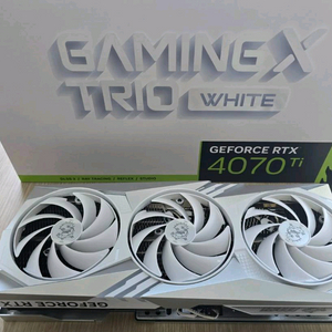 MSI RTX 4070 Ti 화이트 팝니다 이미지