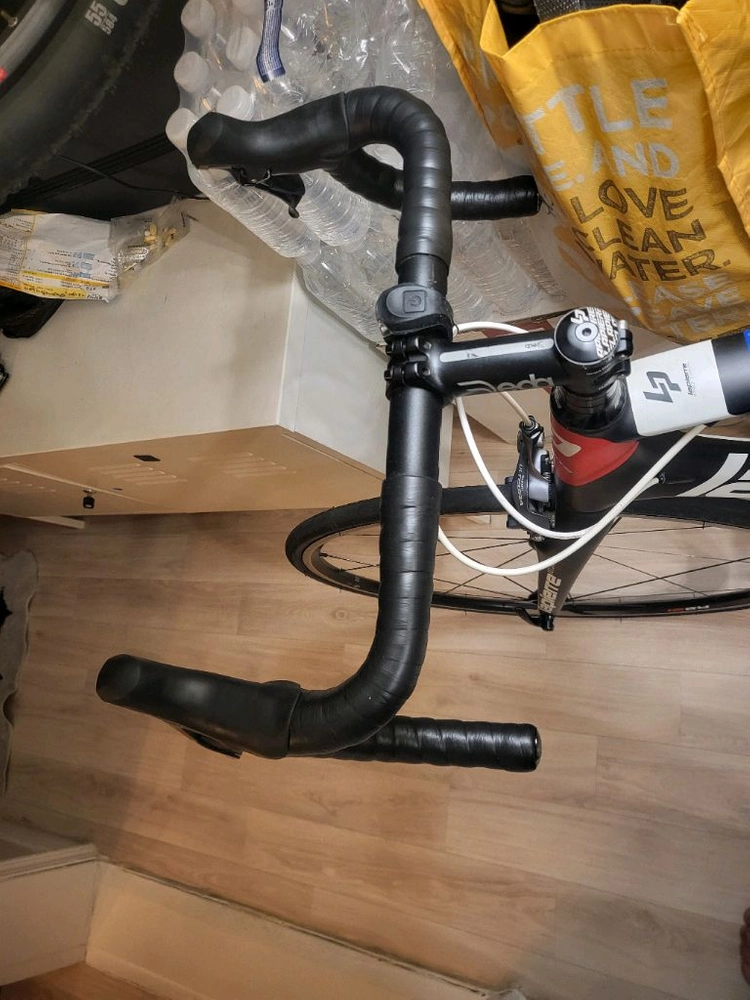 라피에르 젤리우스 sl 600 fdj팀 울테그라 풀카본 로그자전거 팝니다. 이미지