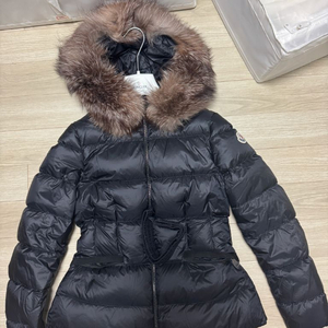 몽클레어 보에드 블랙 0사이즈 폭스퍼 이미지