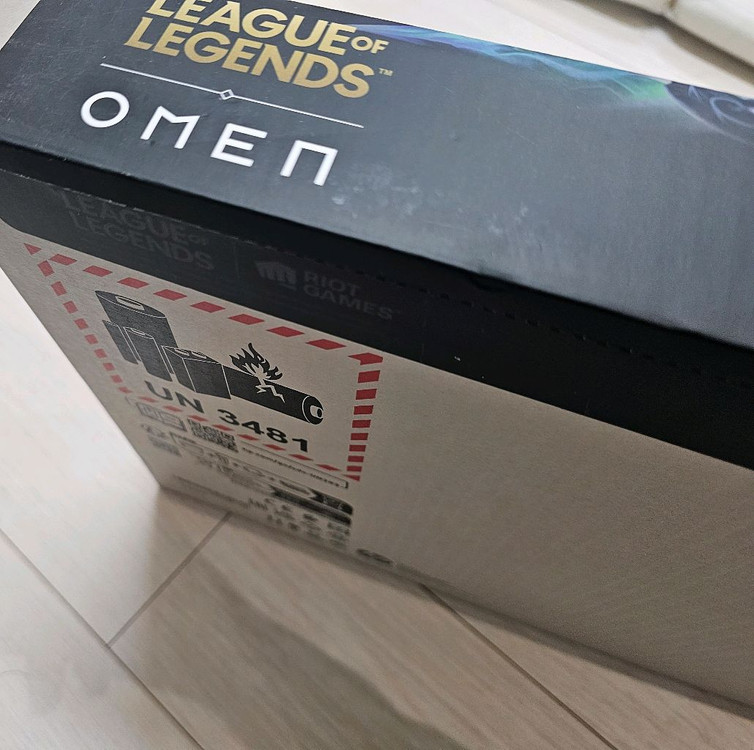 미개봉 HP 오멘 LOL리미티드에디션 RTX5060 게이밍 노트북 이미지