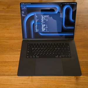 m5 pro 18 코어/20 gpu 맥북프로 16인치 24GB/1TB 스페이스블랙 이미지