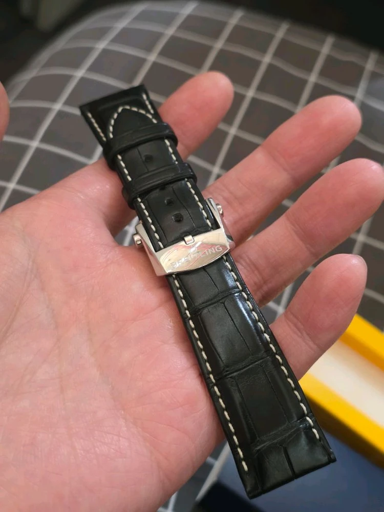 브라이틀링 정품 디버클+블랙 엘리가죽 스트랩 (22mm) 이미지