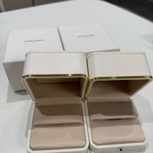 부쉐론 반지케이스 이미지