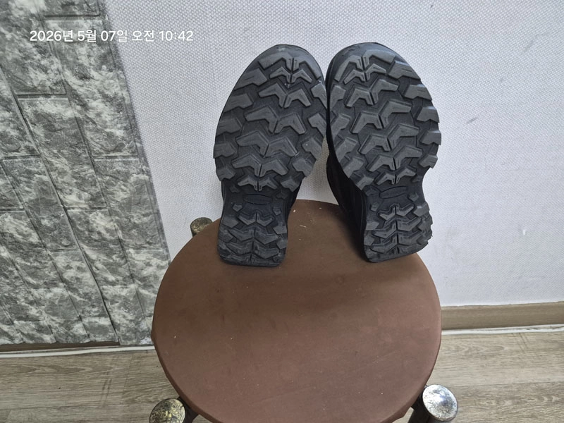 여성용 겨울 등산화로드사인 다이얼 트레킹 화 270mm 이미지