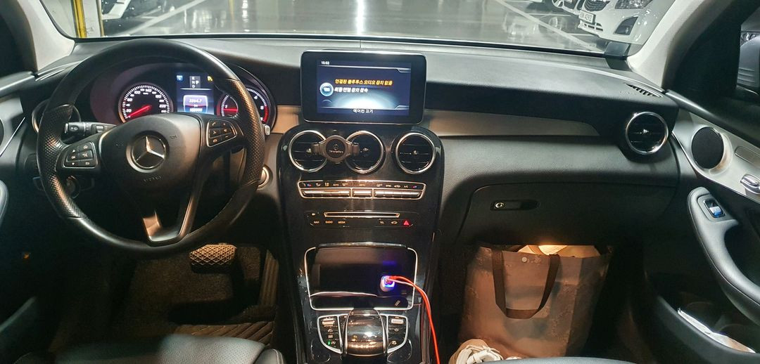 벤츠 GLC220D 4MATIC 판매 합니다 이미지