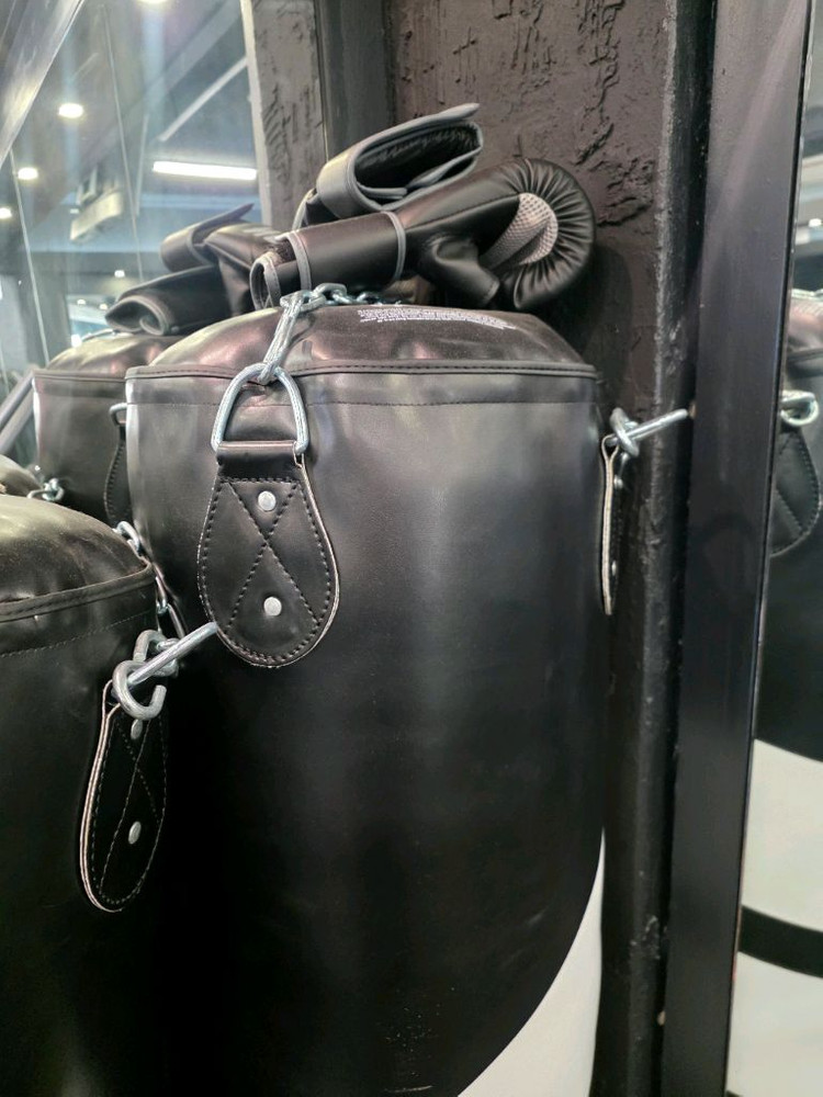 아디다스 샌드백 150cm 복싱장용 판매합니디 새거입니다 택도 있음 이미지