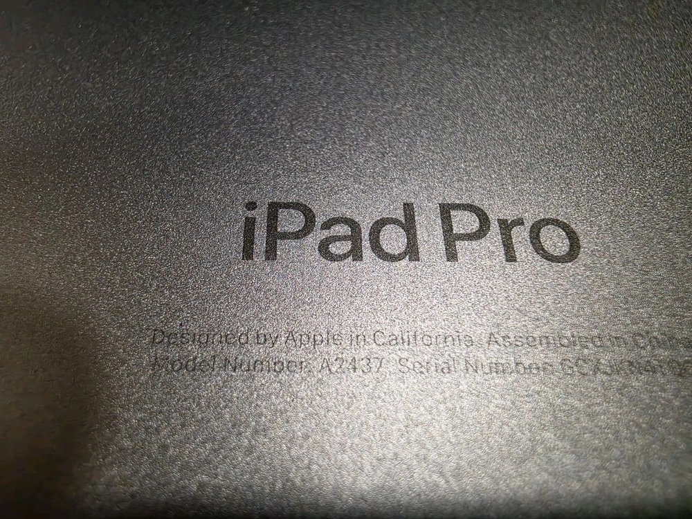 Apple iPad Pro 12.9 6세대 512GB + 매직키보드 이미지