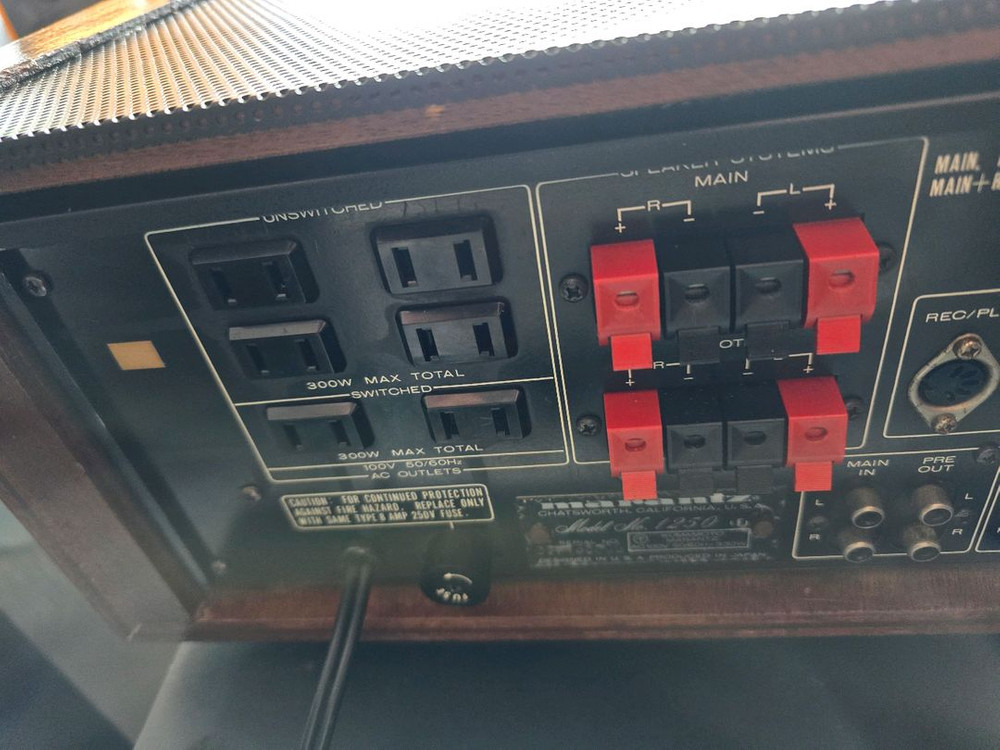 마란츠 MARANTZ 1250 인티엠프 민트급 이미지