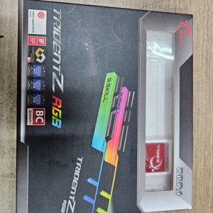 지스킬 트라이던트 Z RGB DDR4 4400 CL17 (8GBx2) 총 16GB 이미지