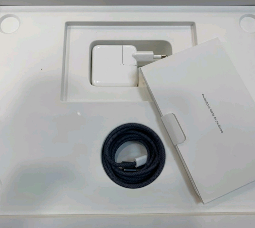 맥북에어 15인치 M2 512GB 이미지