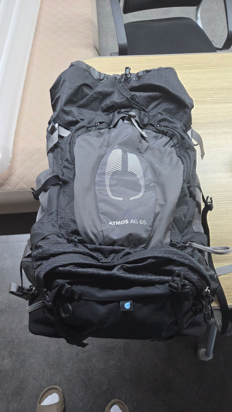 오스프리 아티모스 등산용 백팩 65L 이미지