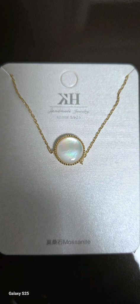 모이사나이트 925실버 옐로우 골드 화이트자개 목걸이 이미지