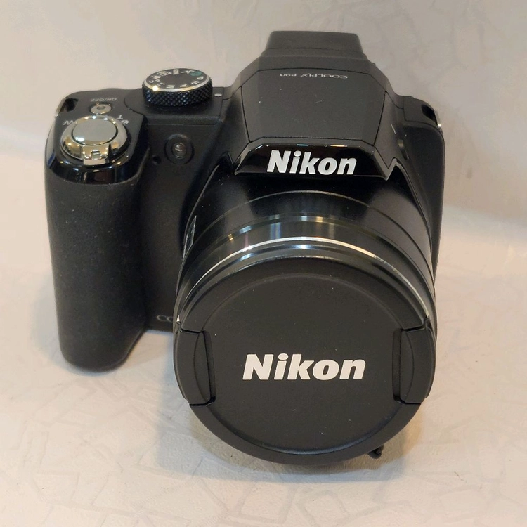 니콘 COOLPIX P90 ZOOM 24X ED VR 이미지