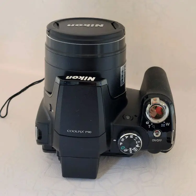 니콘 COOLPIX P90 ZOOM 24X ED VR 이미지