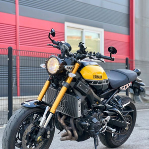 야마하 XSR-900 (60주년 한정판) 이미지