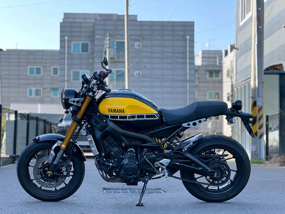 야마하 XSR-900 (60주년 한정판) 이미지