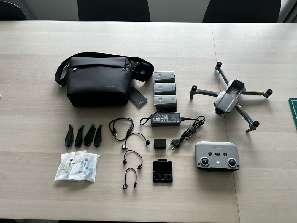 DJI 매빅 에어2 플라이모어 콤보 이미지