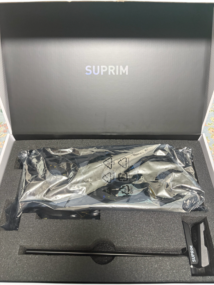 MSI RTX 3080 SUPRIM X 이미지