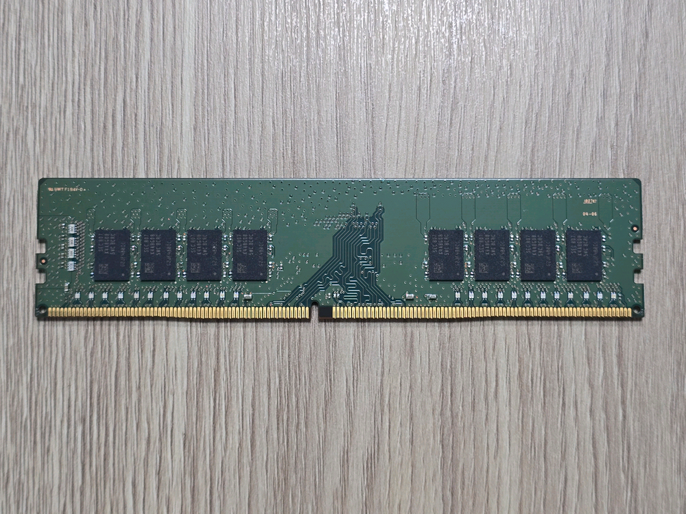 DDR4 16GB 2400T 램 이미지