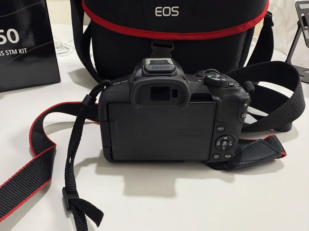 캐논 EOS-R50 미러리스 카메라 세트 이미지